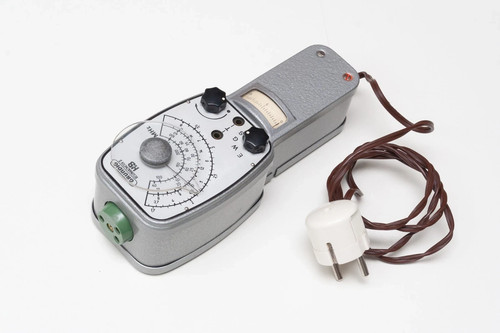 Grundig grid dip meter - grid,