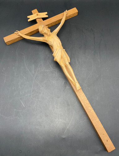 Handgeschnitztes holz - handgeschnitztes,