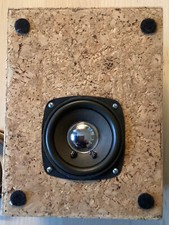 Lautsprecher-Miniaturboxen mit Korkbeplankung