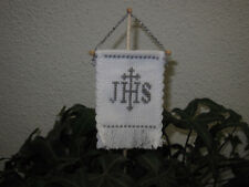 Kreuzstich Osterfahne IHS grau Osterfähnchen, Osterlamm Handarbeit religiös Deko