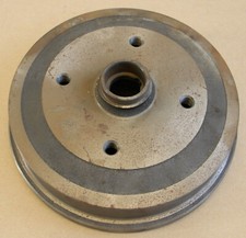 Bremstrommel (1 Stück) vorn VW Käfer 1200/1300, Karmann Ghia 1300  4-Loch Felge
