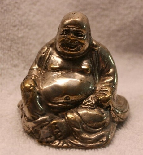 Lachender buddha sitzend - lachender,