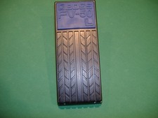 Boss FV 50 L  Universal Volumenpedal 