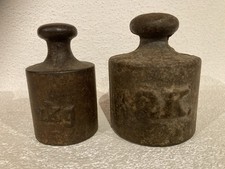 Besondere antike Gewichte * 1 kg und justierbares 2 kg * Eisengewicht * Waage