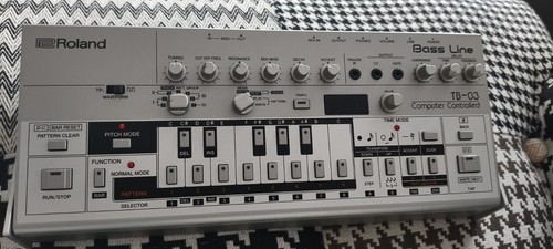 Roland bass line - roland, tb-03