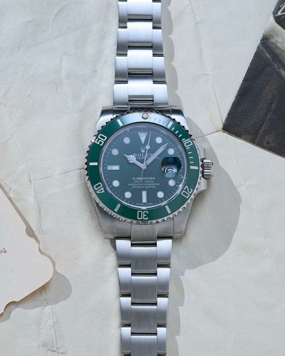 Rolex submariner hulk 116610lv - rolex,
