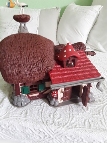 Grosses schlumpfhaus als - grosses,
