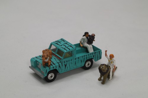 Corgi toys gift set - toys,