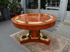 Biedermeier Tisch mit Fischen