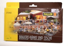 5 ) Faller  Brauerei  Tische