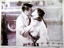 FRÜHSTÜCK BEI TIFFANY - Audrey Hepburn George Peppard Druck Poster FILMPlakat