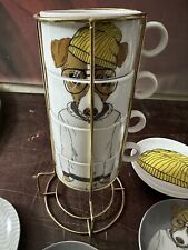 Queen West Trading Company stapelbarer Becherständer & Untertassen Hunde-Set