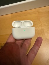 AirPods Pro 1. Generation Ladecase gebraucht voll funktionsfähig als Ersatzteil 