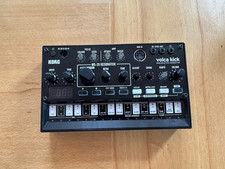 Korg Volca Kick Analog Synthesizer, neuwertig