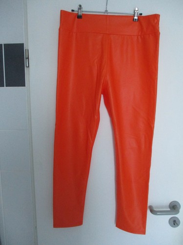 Orangefarbene