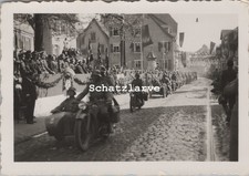 Foto, Wk2, Krad Gespann Motorrad Einzug in Lahr (MJ-42)1025