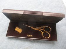 Schneiderschere in Storchenform mit Fingerhut und Etui  Solinger Qualität