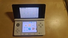 Nintendo 3DS White Clear