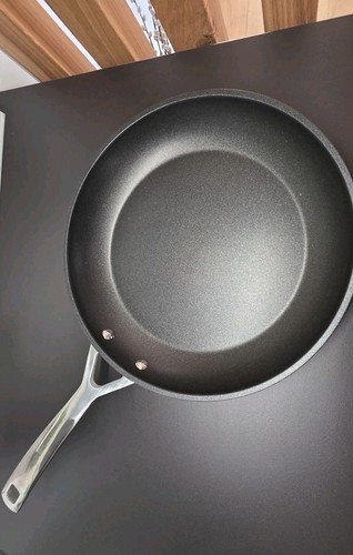 Creuset 28cm neu - le,