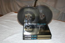 Verkaufe 2 Maxell Tonbänder UD XL auf 18 cm Kunststoffspule Maxell Karton! Top