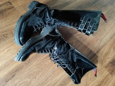 Underground Boots - 20 Loch -