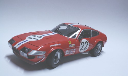 Kyosho ferrari 365 gtb4 - 1:18,