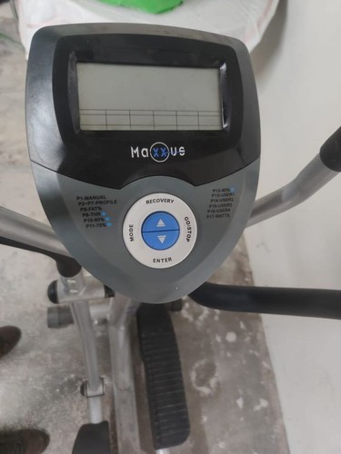 Maxxus crosstrainer sehr gut - sehr,