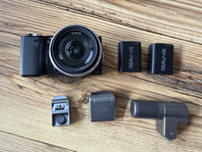 Sony Nex-5 mit Objektiv Sony E