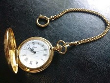 Selva -goldige Metall