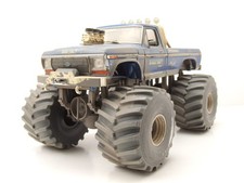 Ford F-250 Monster Truck Bigfoot 1974 blau Dirty 66 inch-Reifen Greenlight 1:18