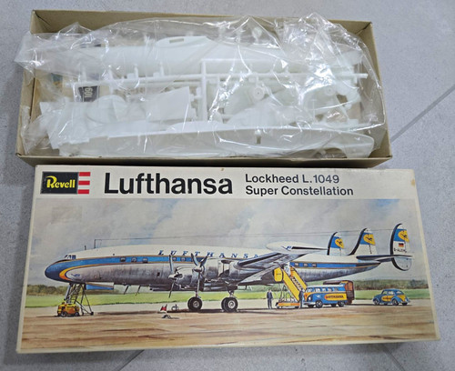 Revell lockheed 1049 super - l-1049,
