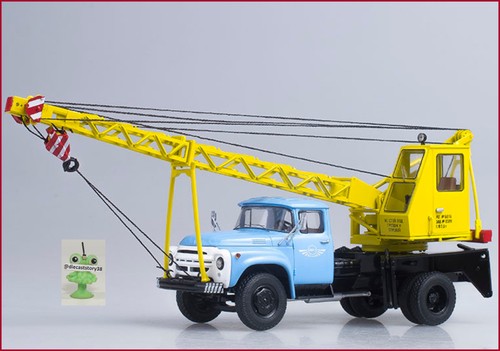 Soviet zil 130 - 1:43, ak-75