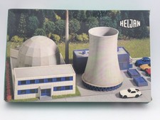 2 x Heljan H0 Bausatz - Atomkraftwerk 1718 - Stadtbahnhof 1752