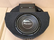 Pioneer Subwoofer und Endstufe inkl Reserverad Gehäuse 