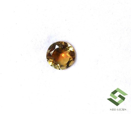 Gelblich brauner turmalin - 6,