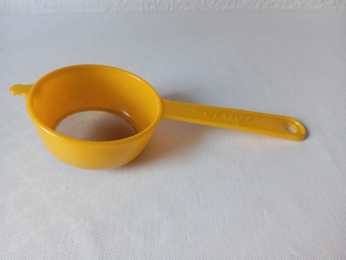 Altes ddr sieb gelb sonja - sieb,