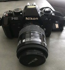 Analog Nikon F-501 AF  Autofokus Spiegelreflexkamera 