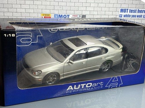 Boxed autoart 1998 - 1:18,