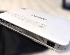 CASIO XJ-A257 Slim Projektor