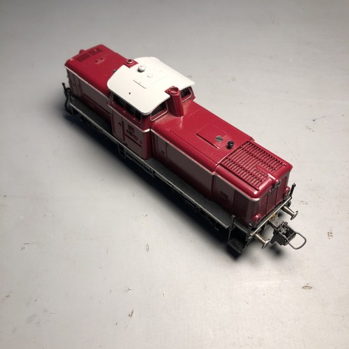 Trix diesellok br v100 - |,