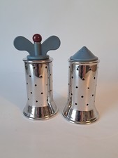 ALESSI  Salzstreuer und