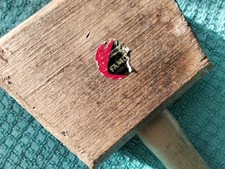 Alter Schreinerklüpfel Holzhammer Marke "FAMO???"