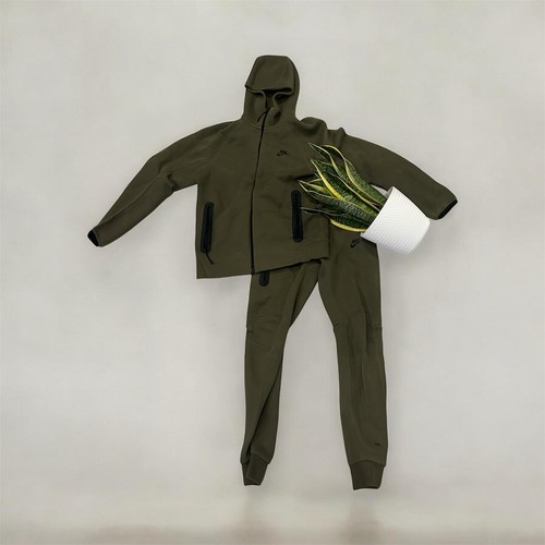 Nike tech fleece set - tech,