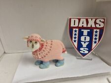 Enesco Toni Goffe Ewe And Me Mollie Schaf Figur A7351 rosa Pullover blau Stiefel
