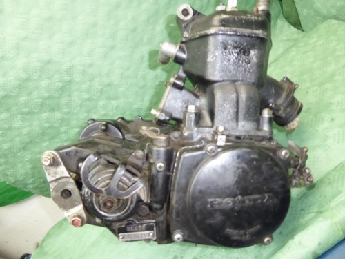 Motor mit getriebe und - mit,