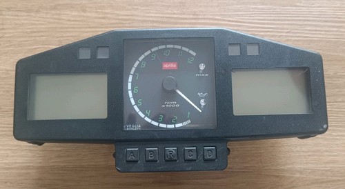 Tacho cockpit instrument - tacho,