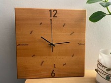 Wanduhr Holz Buche quadratisch