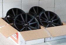 Fondmetal STC 10 schwarz 4 Felgen 11 x 22 Zoll für Dodge Durango