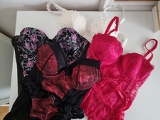 3 Corsagen Straps Set asiatisch floral rot Spitze Rüschen H&M Größe 75B S 36 38