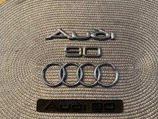 Audi 90 Schriftzug Emblem